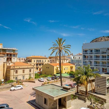 Queen'S House Cefalu Appartamento Vicino Il Mare Exterior foto